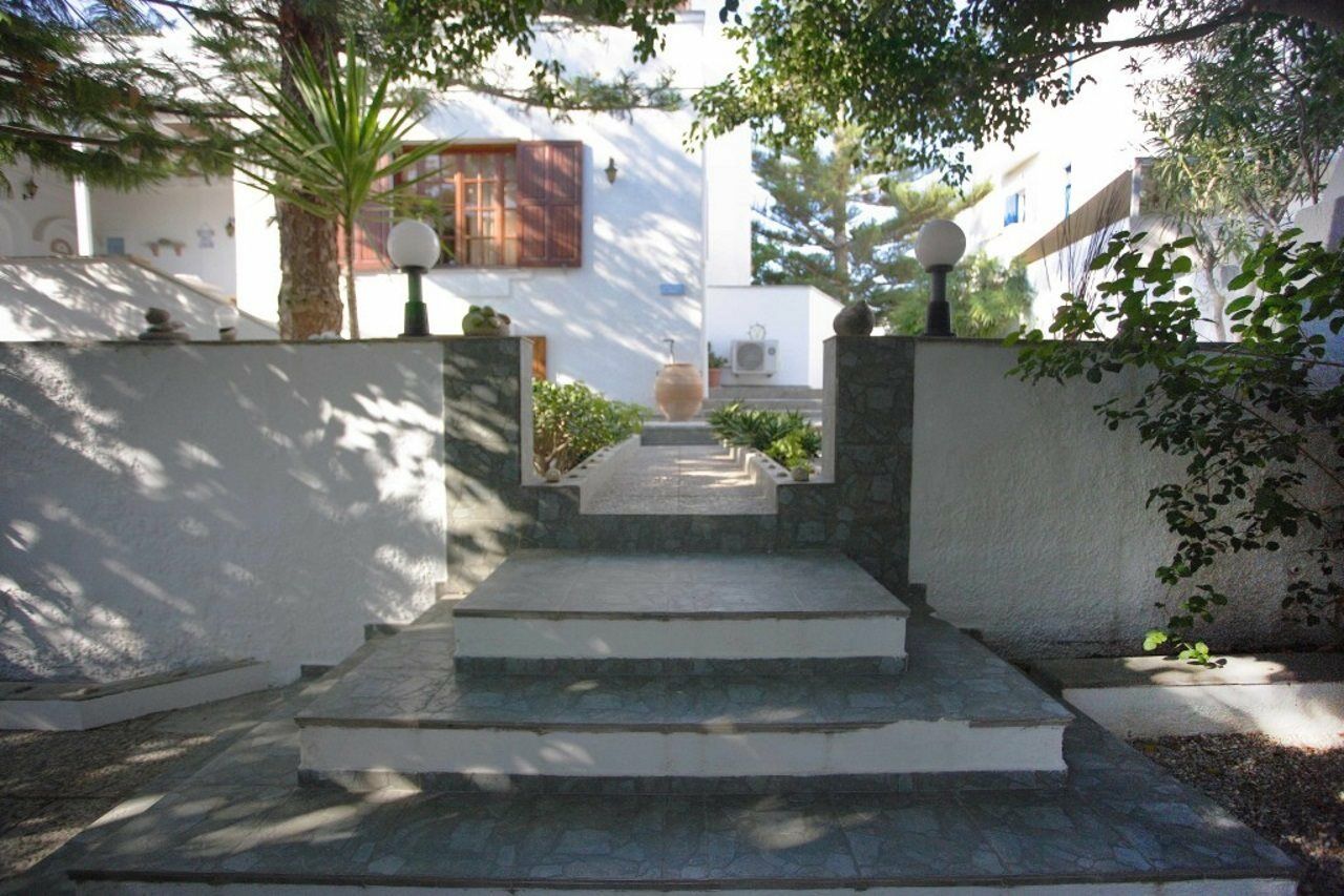 Villa Venus Adamantas  Exteriör bild